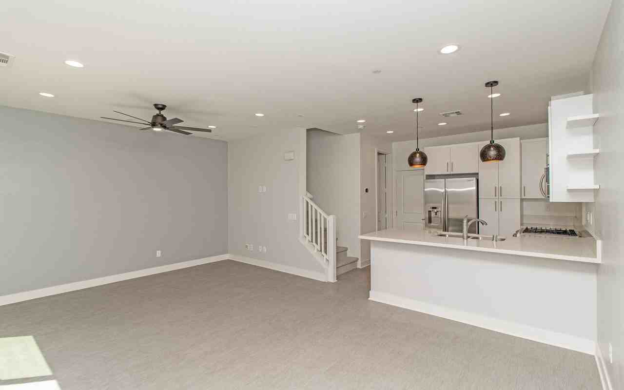 3138 Asto Pl - Photo 4 of 37