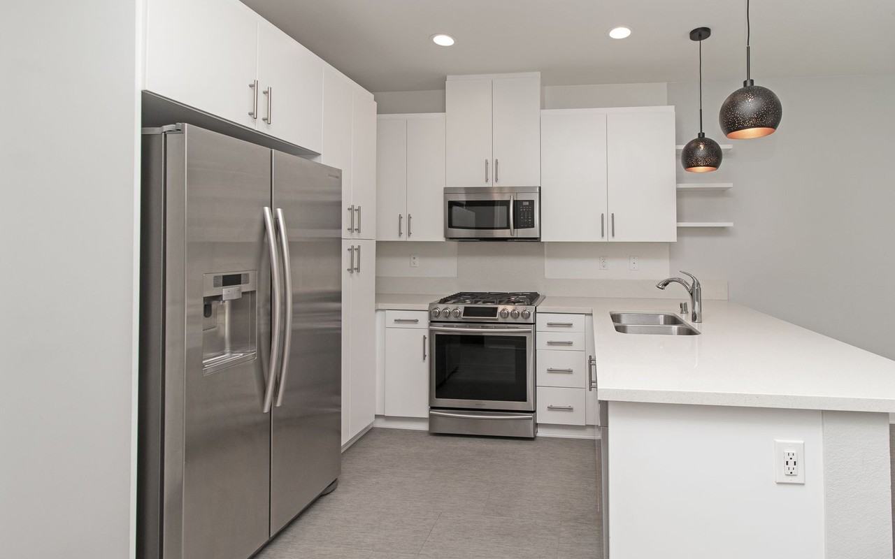 3138 Asto Pl - Photo 7 of 37