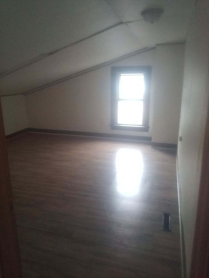 435 S James Street - Photo 6 of 15