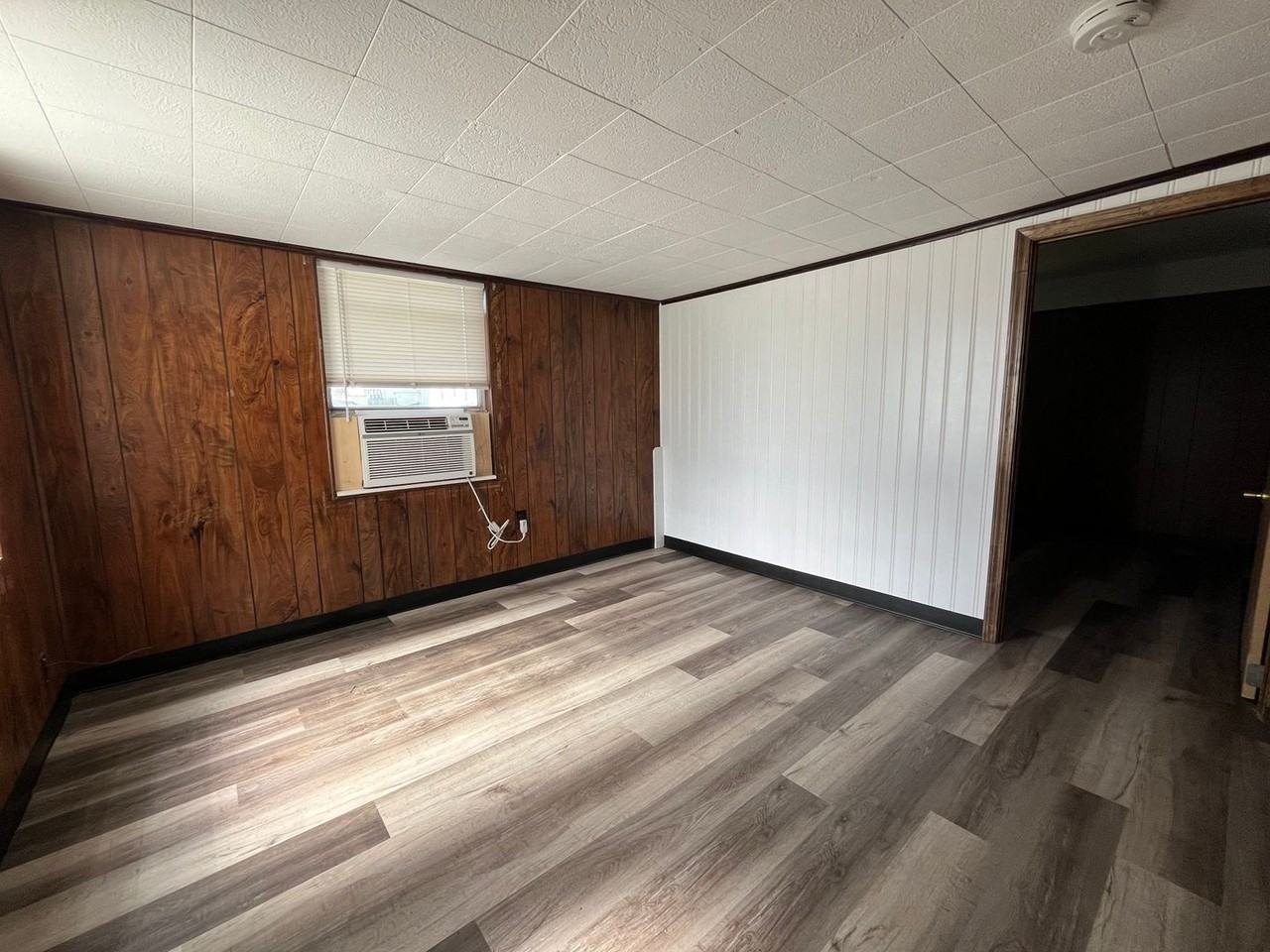 319 N Central - Photo 3 of 7