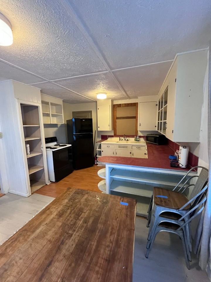 1074 Kaumana Dr - Photo 7 of 7