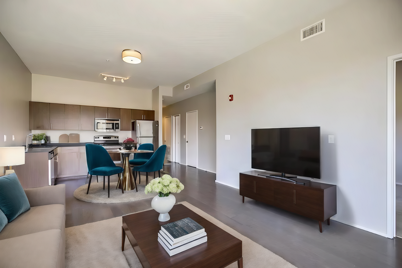 Gillham Park Row - Photo 2 of 6