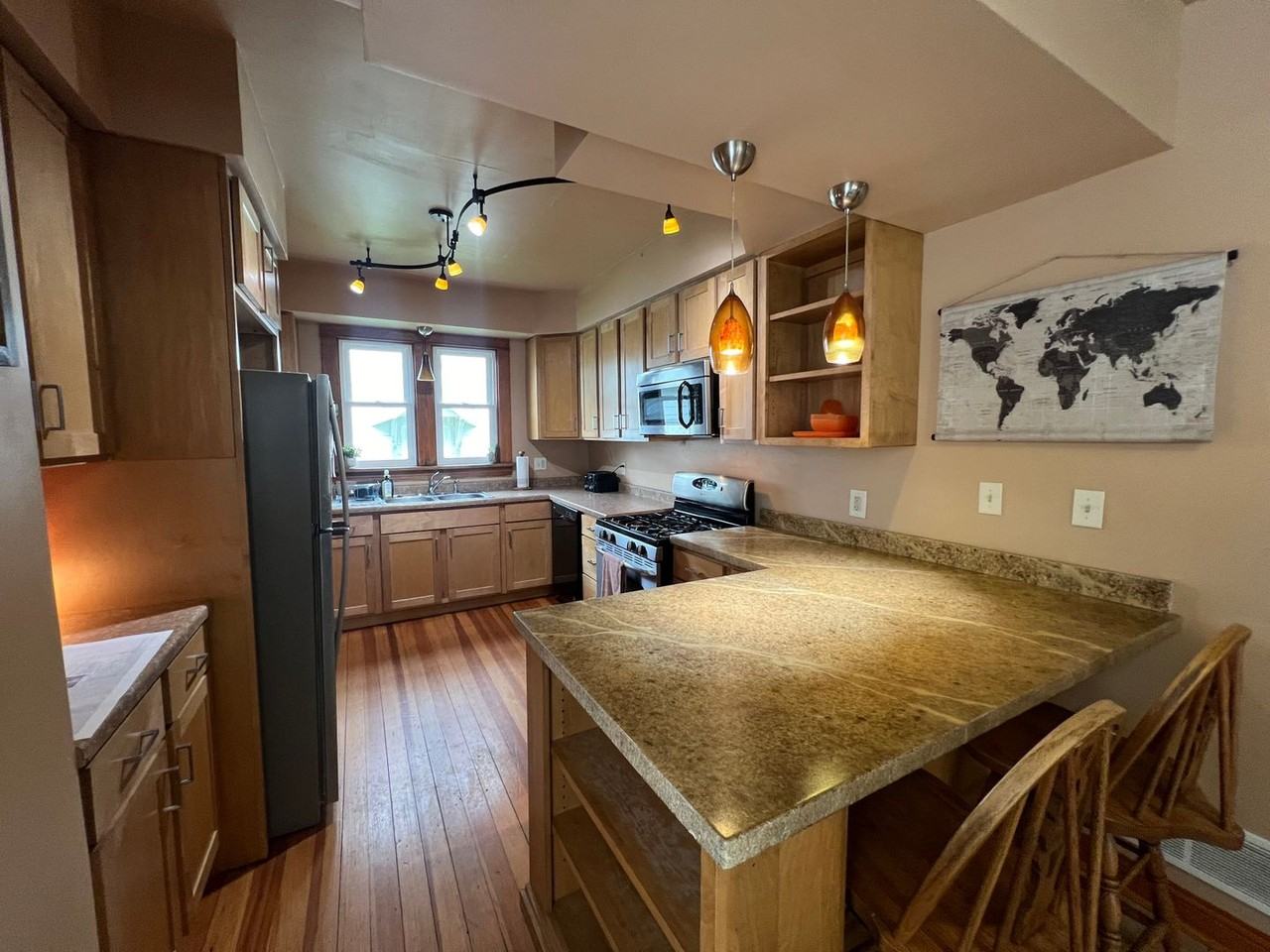 3 13th Ave SW - Photo 3 of 24