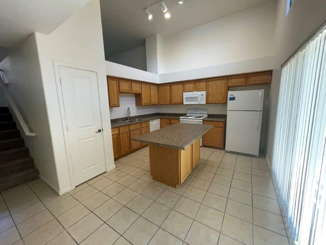 330 Farmer Avenue #128 - Photo 5 of 19