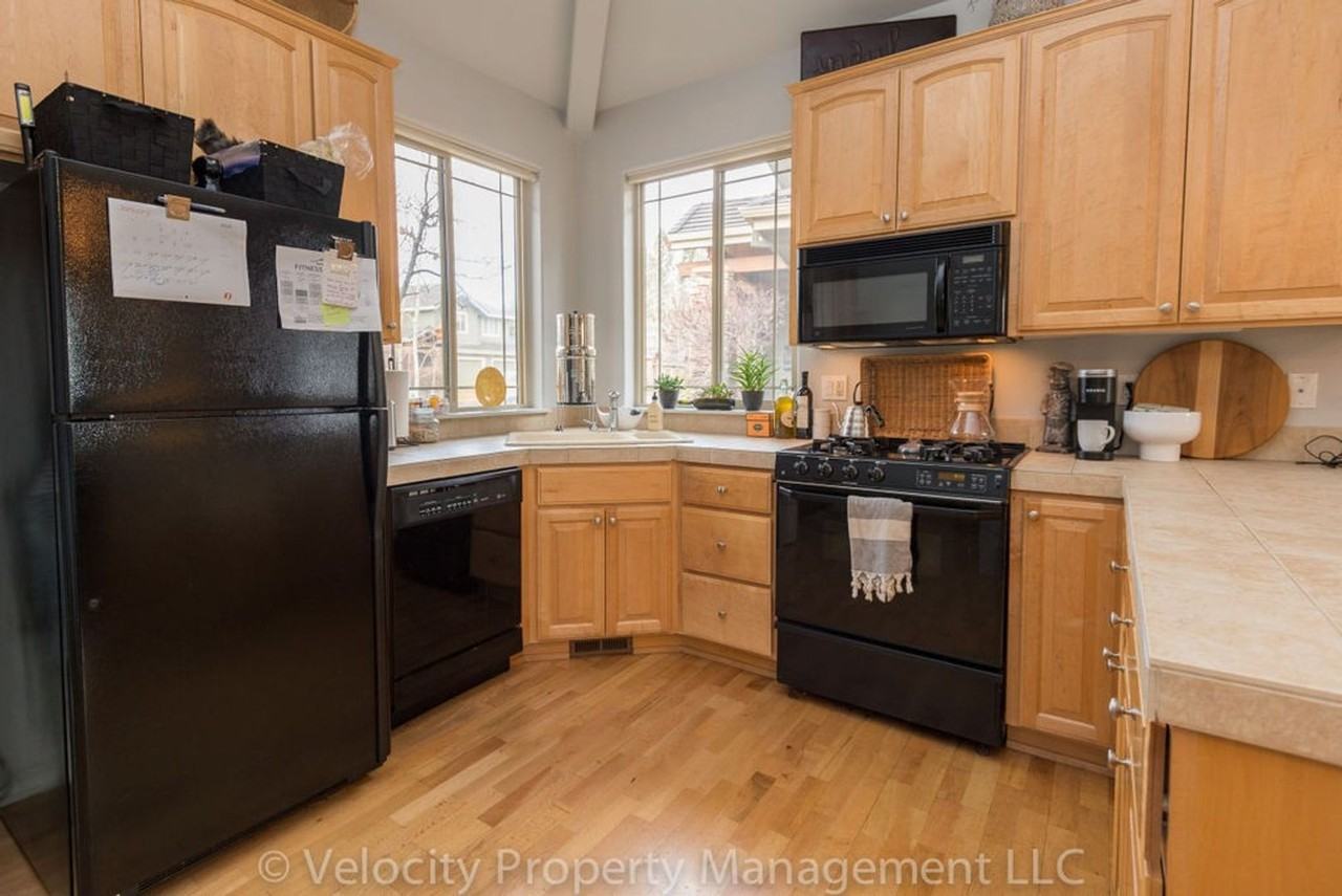 61701 Bridge Creek Dr - Photo 5 of 15