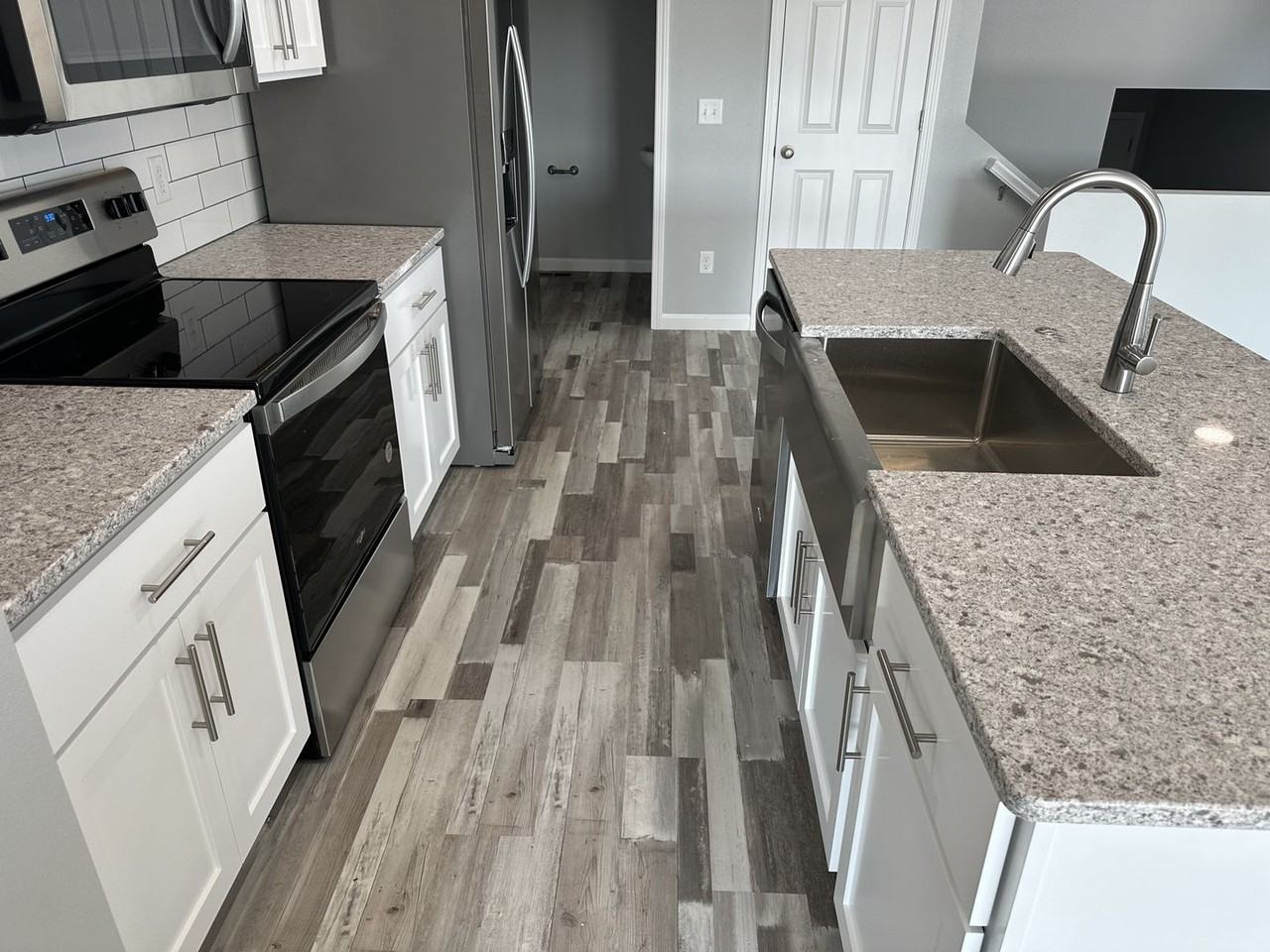 117 Marshall Loop - Photo 4 of 24