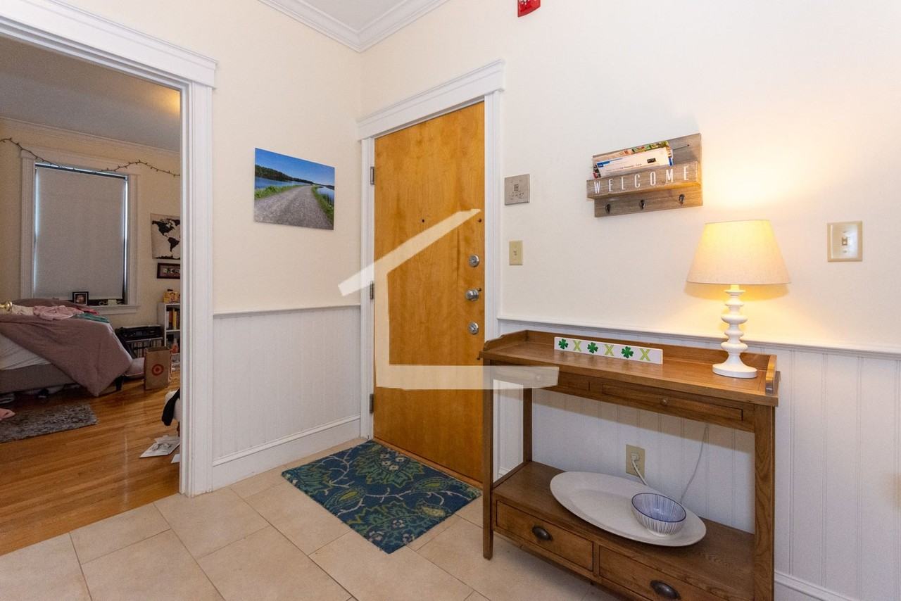 25 Glenville Ave - Photo 2 of 11