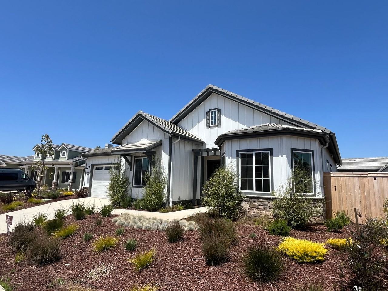 1434 Blush Ln - Photo 2 of 29