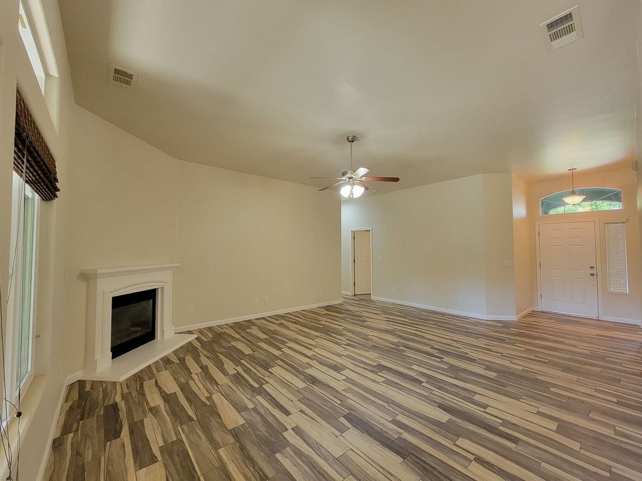 123 N Marcin St - Photo 3 of 17