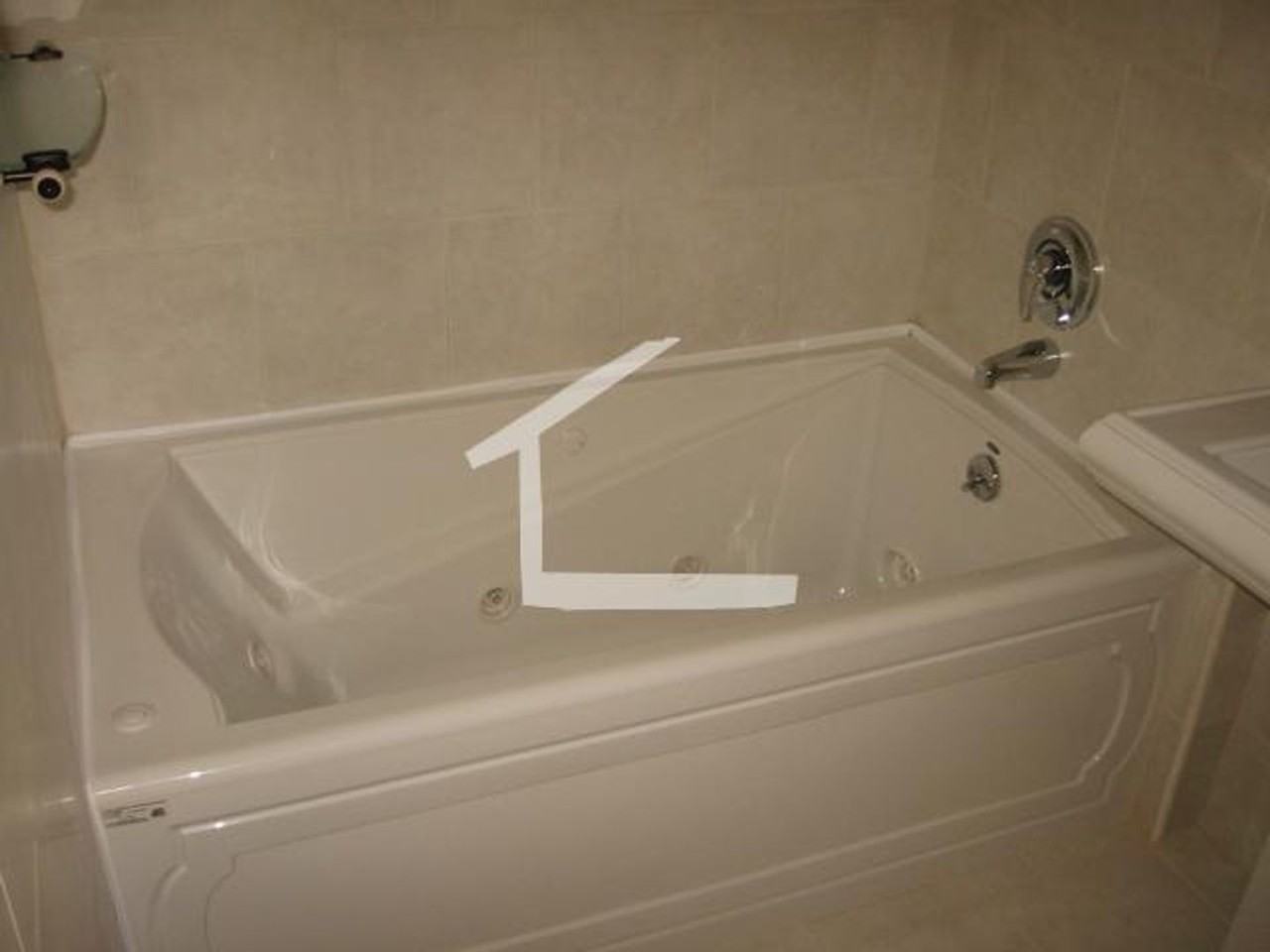 164 L St - Photo 3 of 6