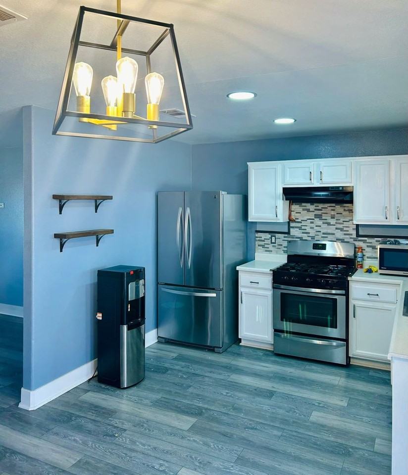 1109 Alamo St - Photo 3 of 13