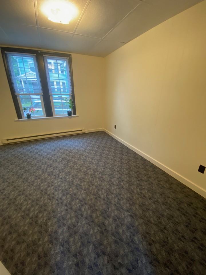 111 E Maple St #3 - Photo 2 of 9