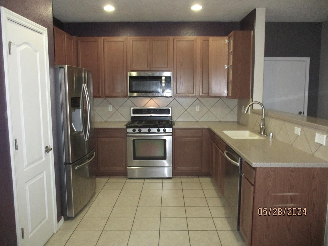 2432 Violeta Cir Se #1 - Photo 2 of 23