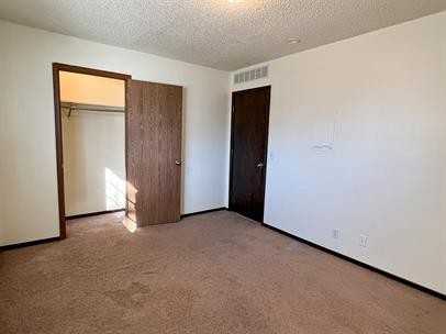 2212 N Campus Dr #3 - Photo 6 of 8