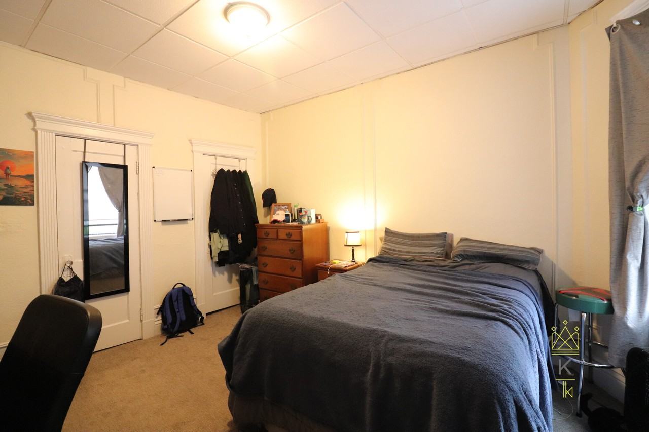 1959 Commonwealth Ave #2 - Photo 3 of 25