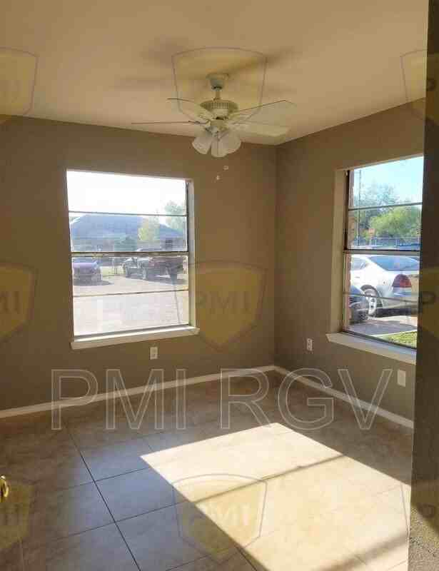 1803 Washington Ave #2 - Photo 3 of 10