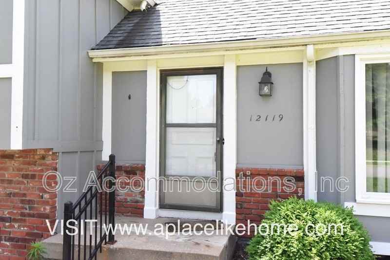 12119 W 99th Ter - Photo 2 of 29