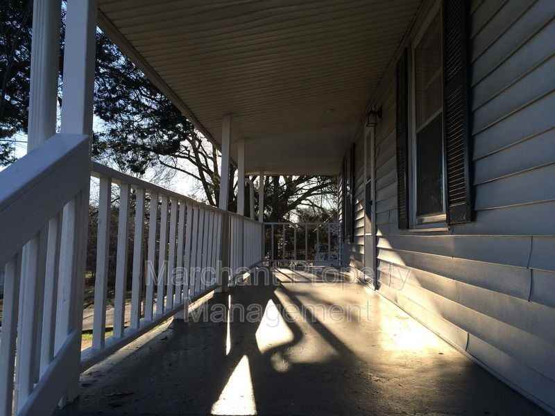 1 Traction St - Photo 3 of 16