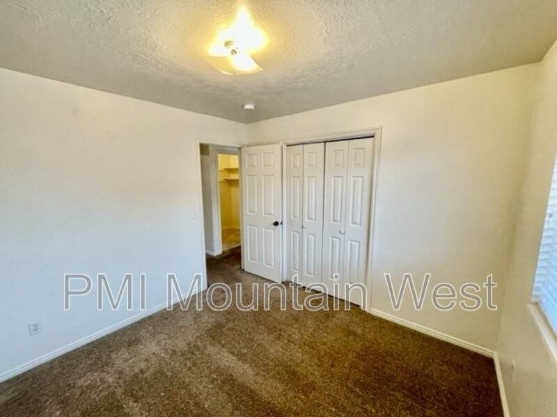 49 Sw A5 #A5 - Photo 2 of 17