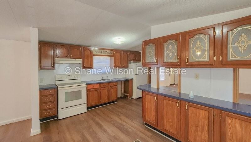 289 Rogers Rd - Photo 3 of 17