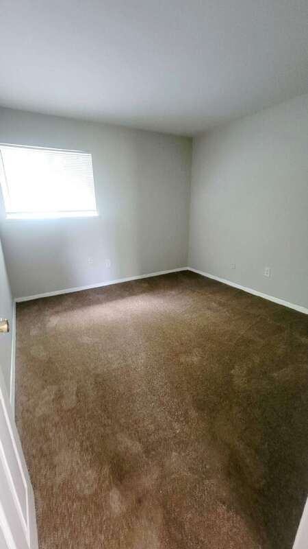 1223 Nelson St #B - Photo 3 of 9