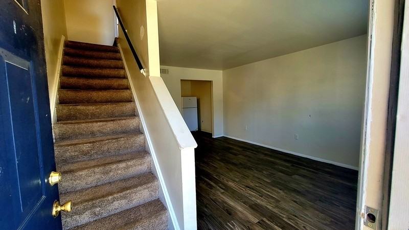 619 E 18th St - Photo 2 of 13