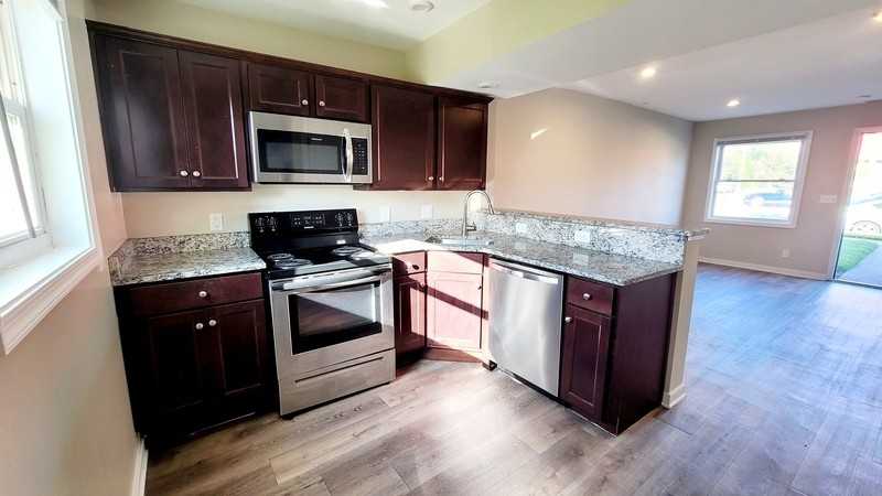 509 N 35th St #16 - Photo 5 of 12