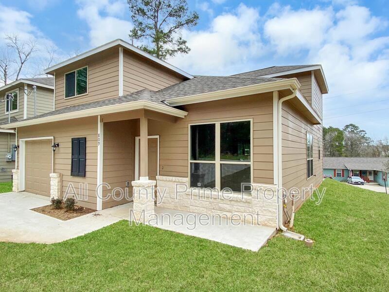 809 Commanche Rd #809 - Photo 3 of 24