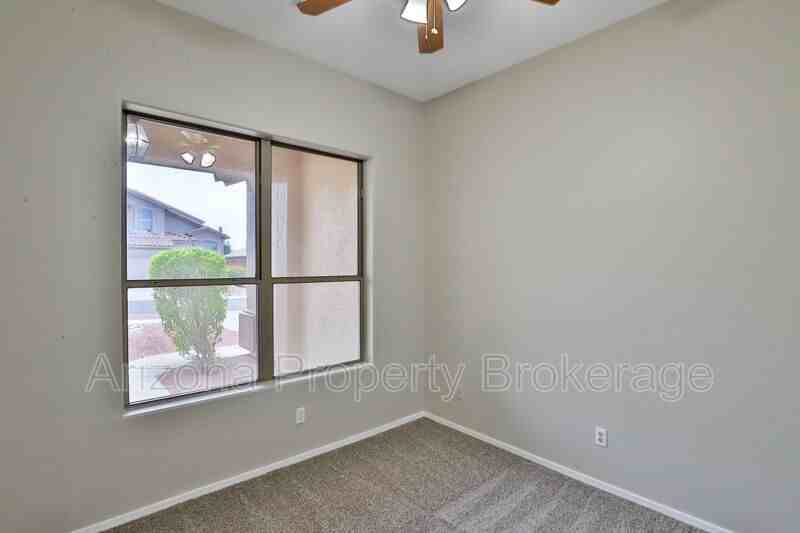 2344 N Cabot Cir - Photo 3 of 27