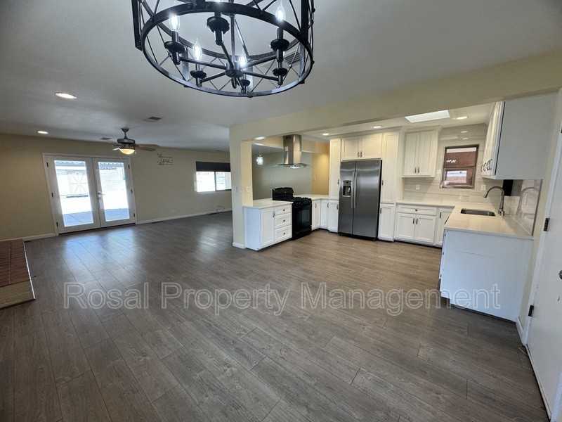 8509 Las Camas Rd Ne - Photo 5 of 27