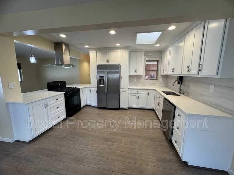 8509 Las Camas Rd Ne - Photo 6 of 27