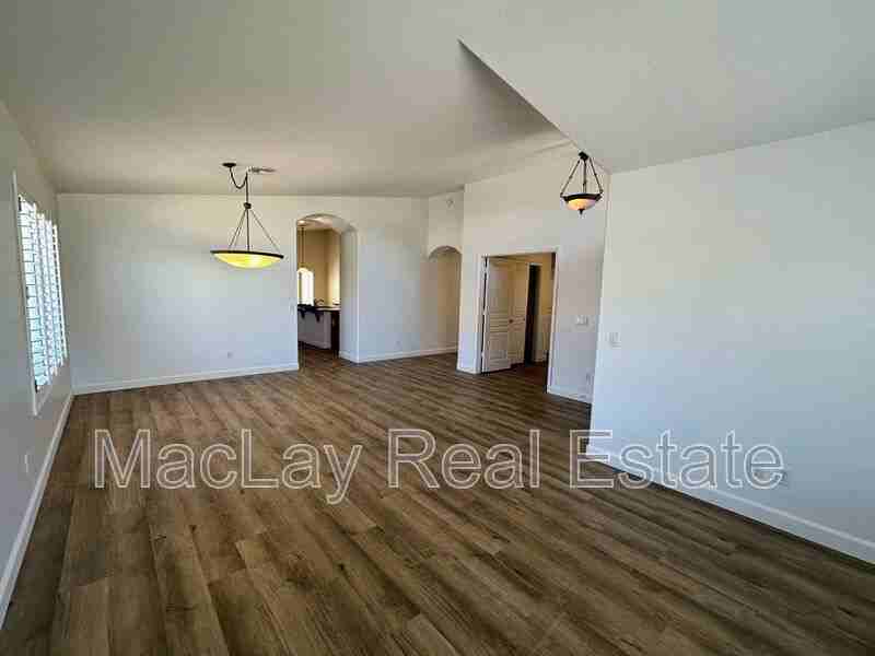 5131 E Charleston Ave - Photo 4 of 28