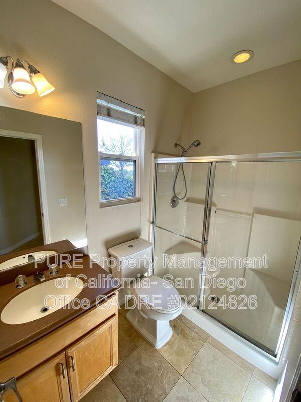 1341 E J St - Photo 7 of 21