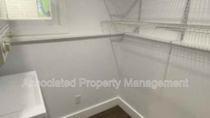 771 Burne Ave #B - Photo 2 of 9