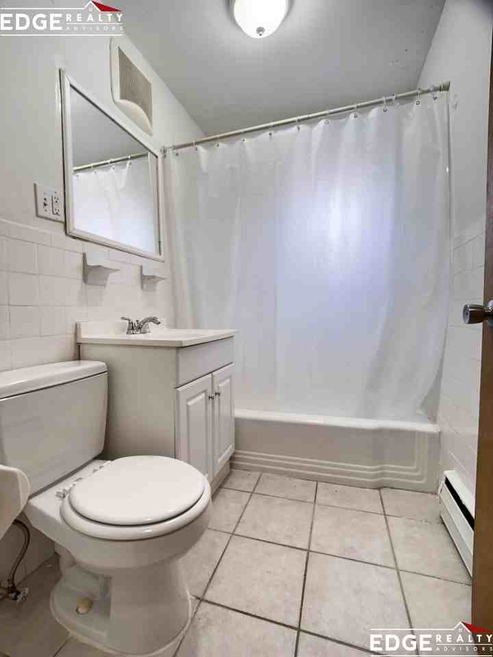 20 Jacqueline Rd #B - Photo 3 of 7