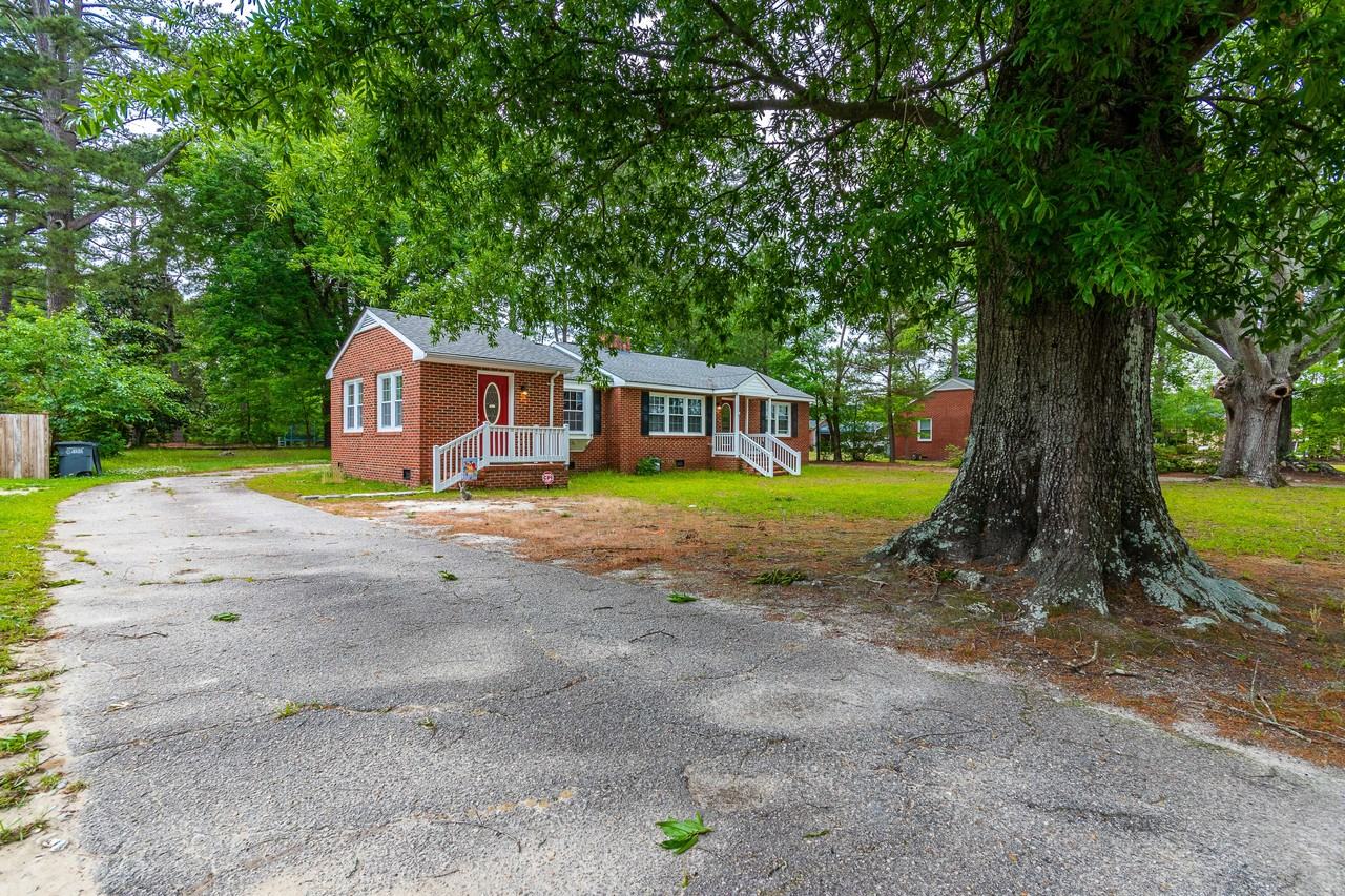 120 Bulluck Ave, Rocky Mount, NC 27804 4 Bedroom House for 1,750/month