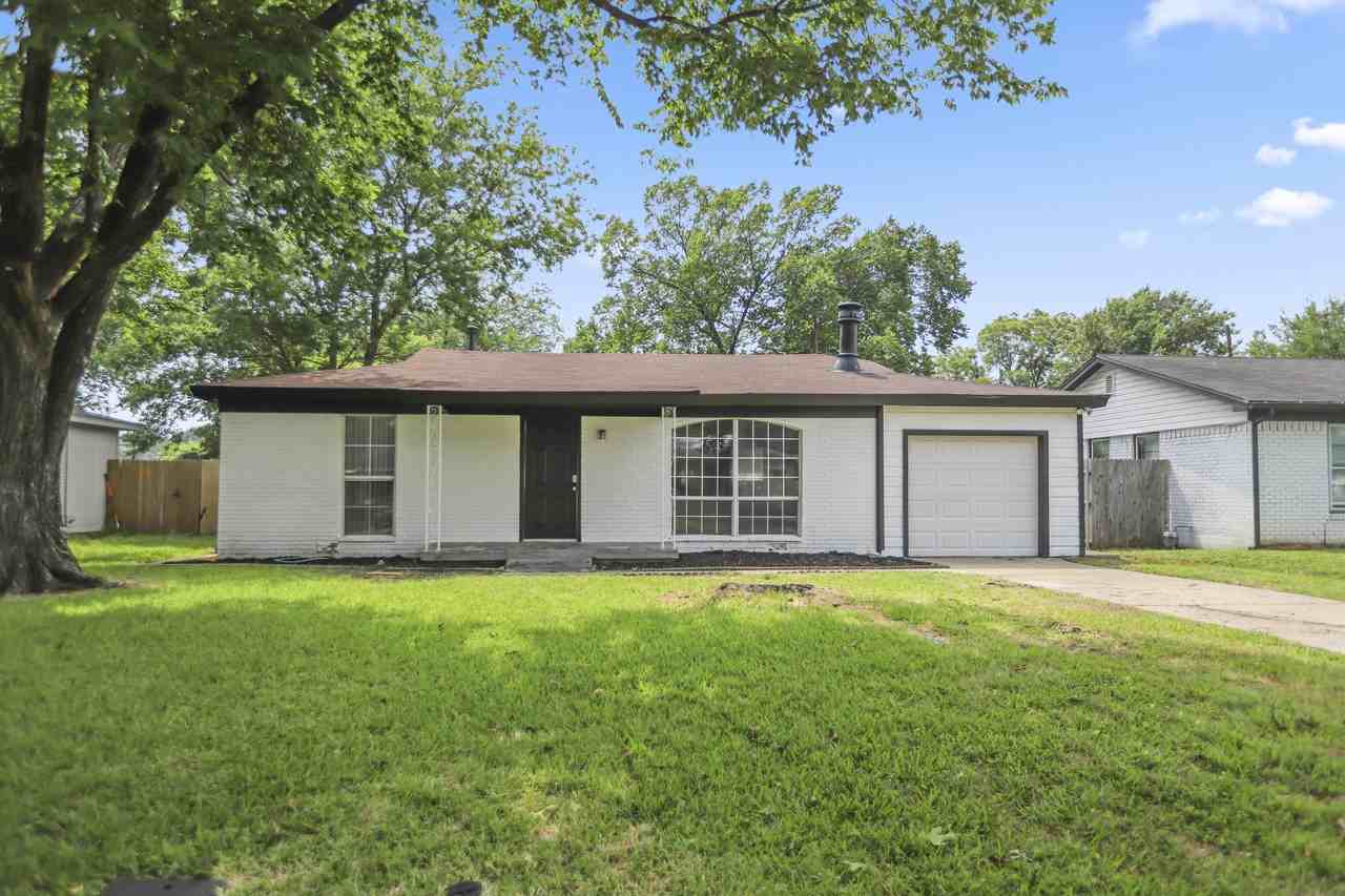 1221 Harrison Lane - Photo 2 of 20