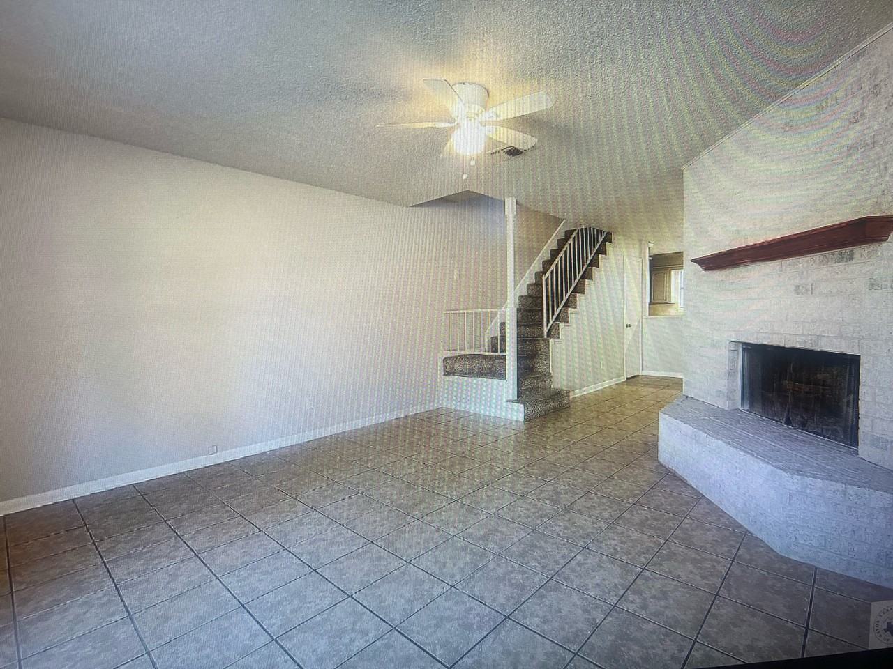 305 Brookwood Dr #305B - Photo 7 of 17