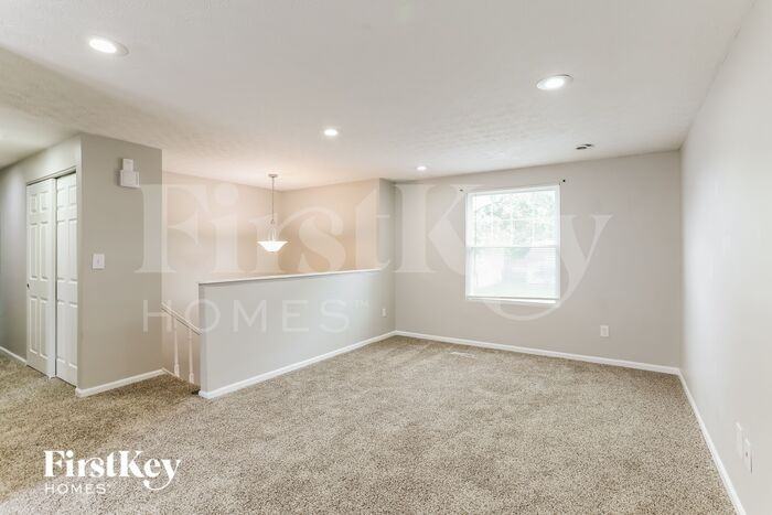 3136 Dewbourne Dr - Photo 3 of 16