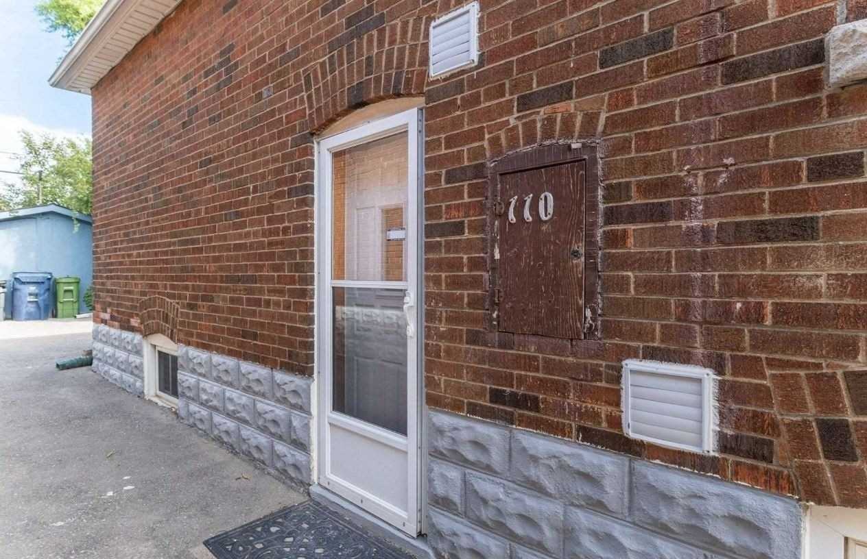 110 Livingstone Avenue - Photo 2 of 16