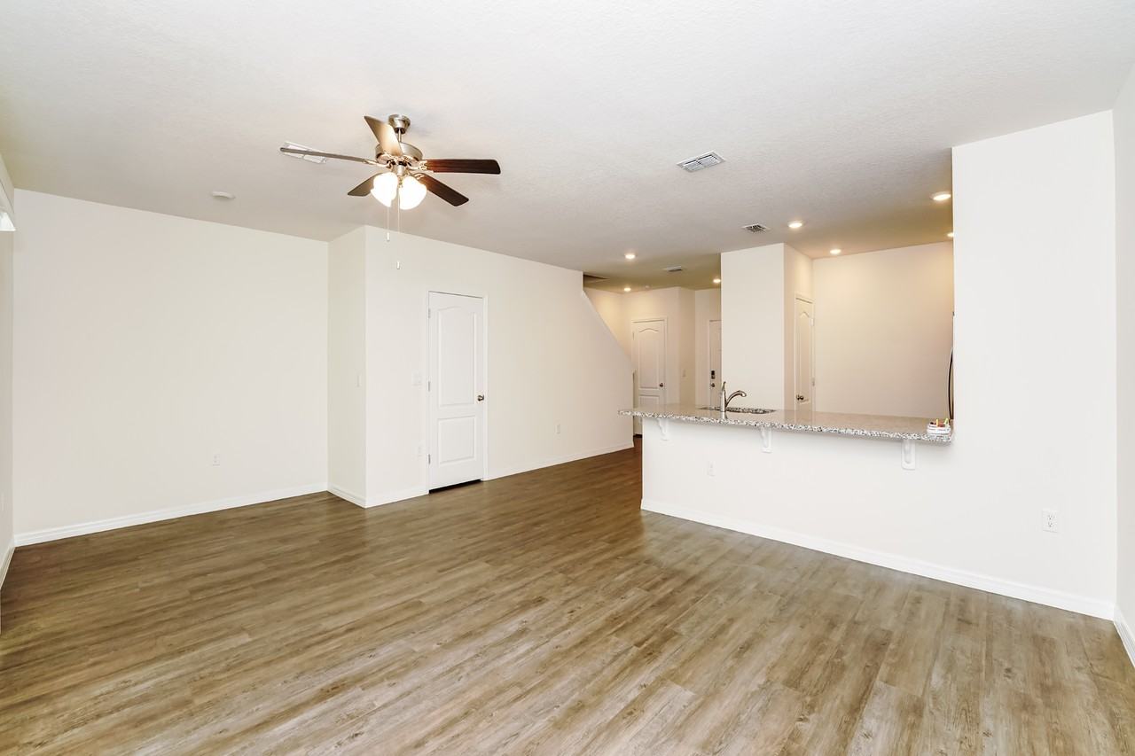 172 Ormond Grande Blvd - Photo 2 of 36