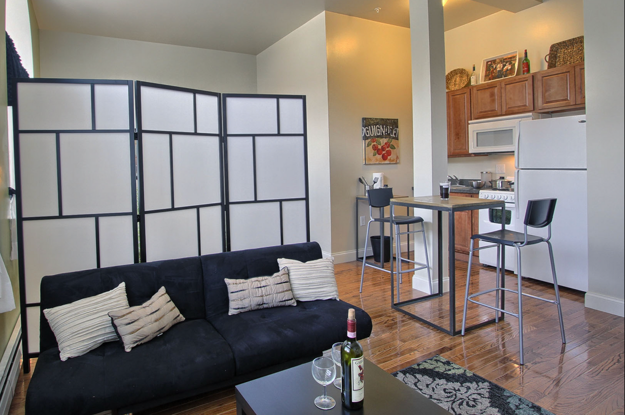 Glass Factory - Photo 2 of 11