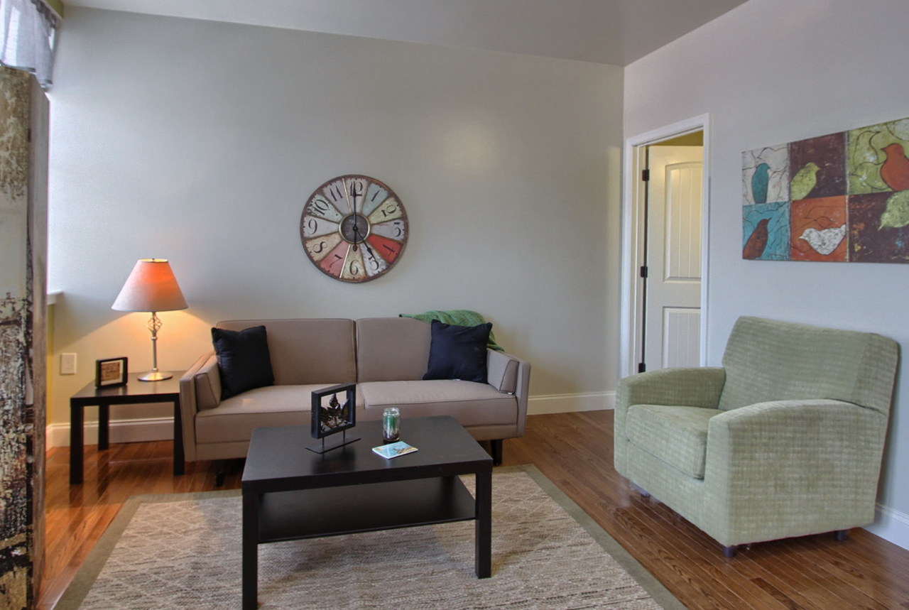 Glass Factory - Photo 3 of 11