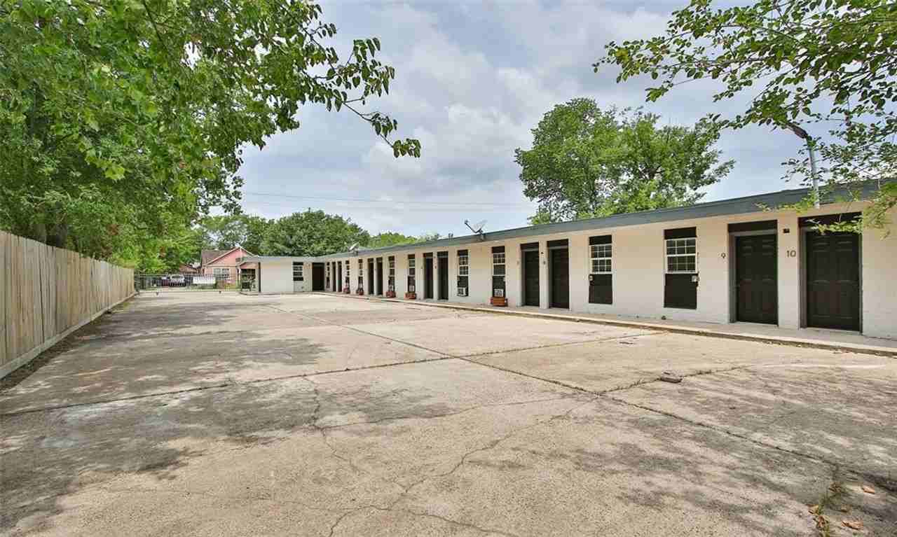 3714 Dabney - Photo 2 of 5