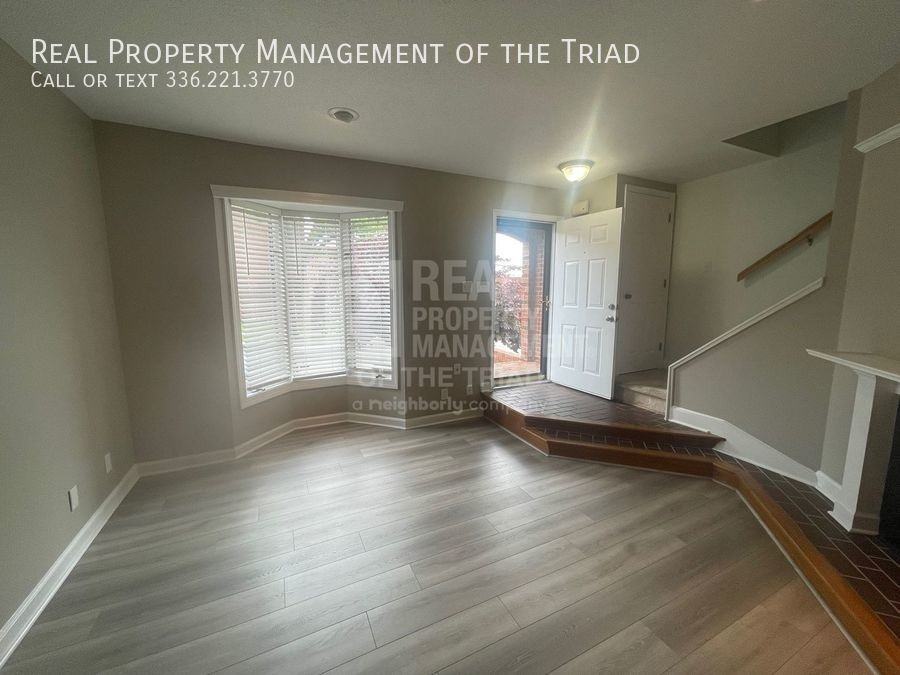 805 W Mcgee St #B - Photo 3 of 16