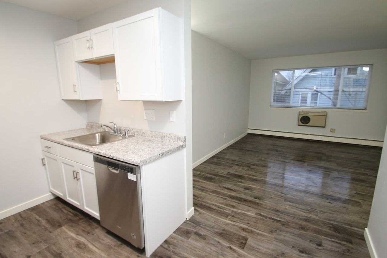 2545 2545 N. Cramer - 311 #311 - Photo 6 of 28