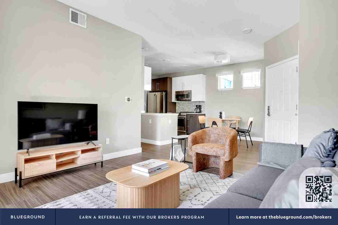 1263 Lakeside Drive - Photo 5 of 69