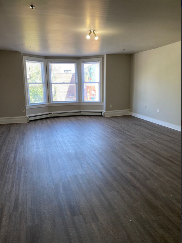 Hill Cafe - Photo 2 of 15