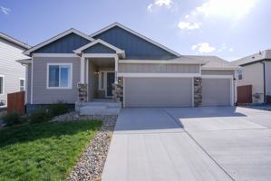 featured image of 9792 Fairway Glen Dr
