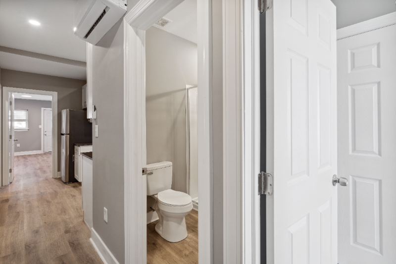 1223 W Somerset St - Photo 2 of 3